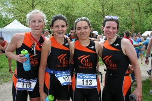 Les filles de l'ACBB Triathlon au triathlon de Versailles 2013