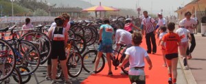 triathlon-deauville-2013-jeunes-parc-a-velo